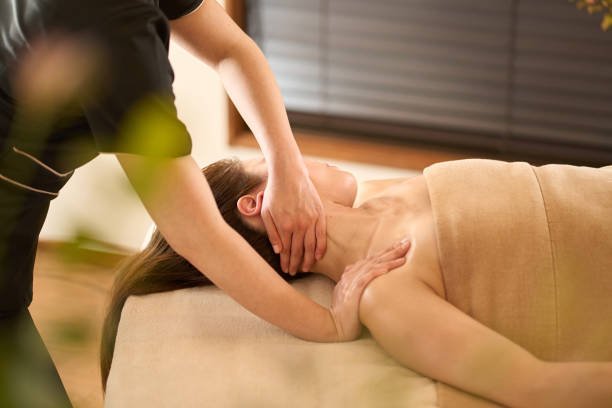 SHIATSU MASSAGE